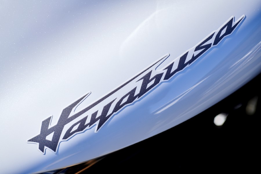 Suzuki_Hayabusa_GSX1300R_Gen3_MY21_2021_slide.gr_35
