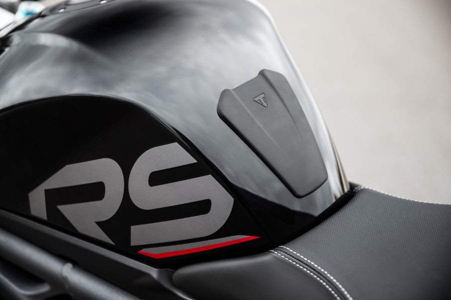Triumph_Speed_Triple_1200RS_MY21_2021_slide.gr_34