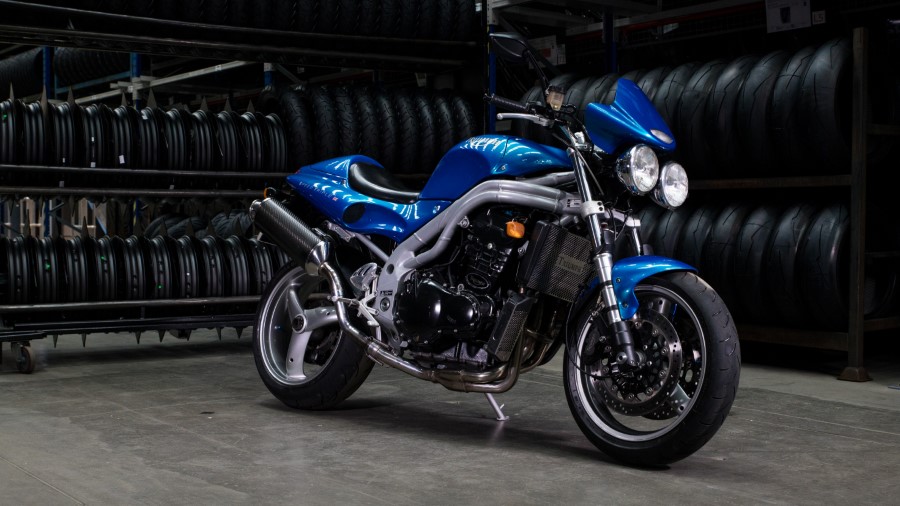 Triumph_Speed_Triple_1200RS_MY21_2021_slide.gr_36