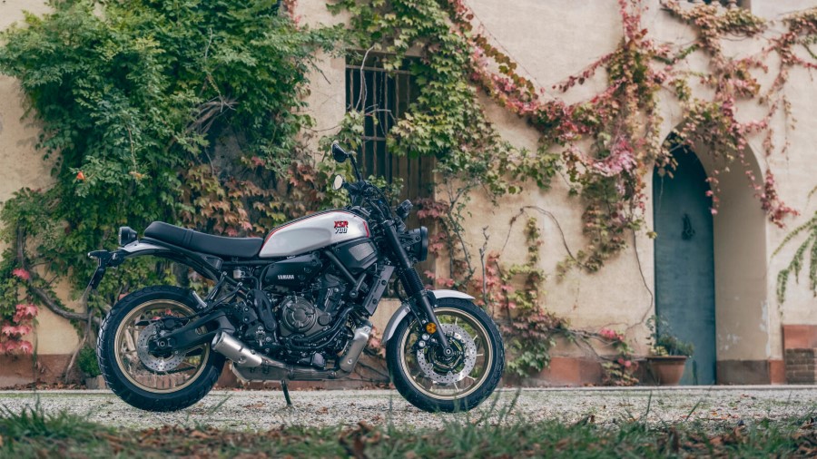 Yamaha_XSR700_XTribute_MY22_2021_slide.gr_40